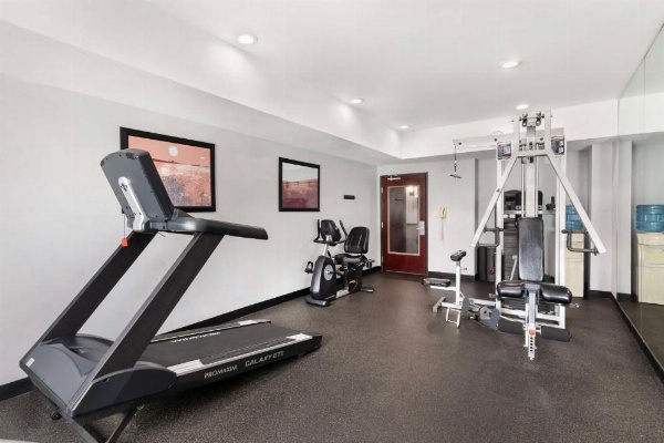 Best Western Carthage Inn & Suites image 26